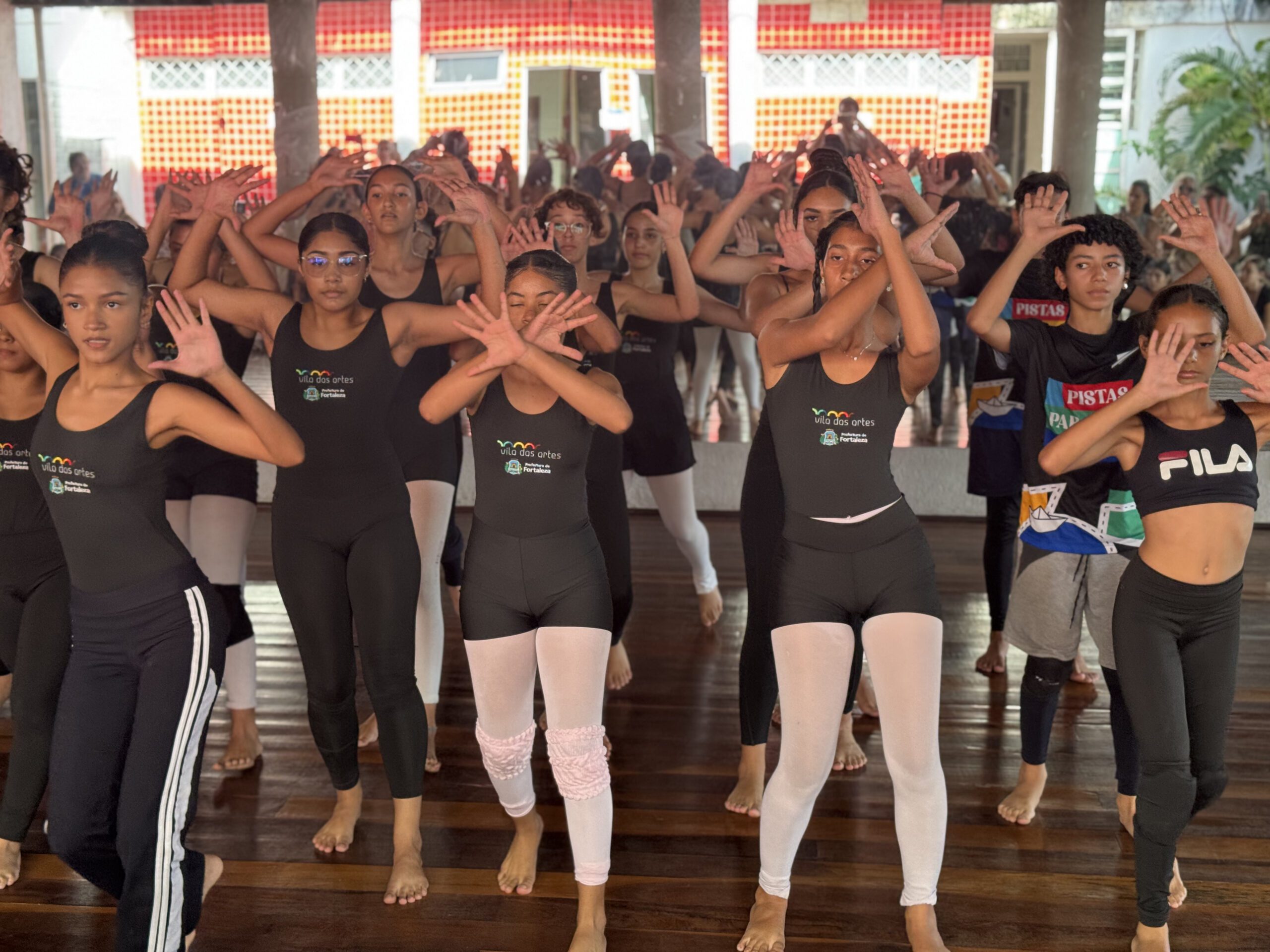 Vila das Artes promove programação especial de férias com oficinas de dança para crianças e adolescentes