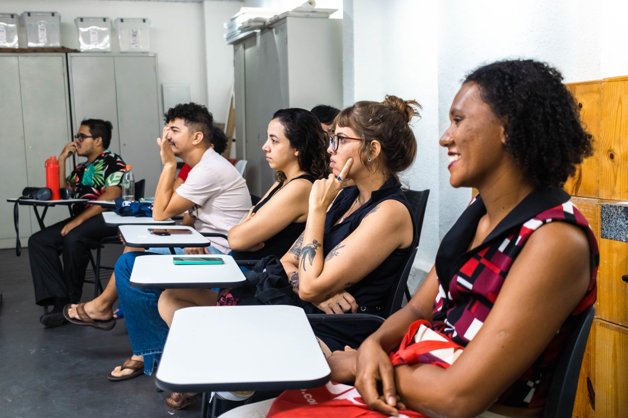 Vila das Artes divulga programação semanal com oficinas, cursos e inscrições abertas em diversas linguagens artísticas