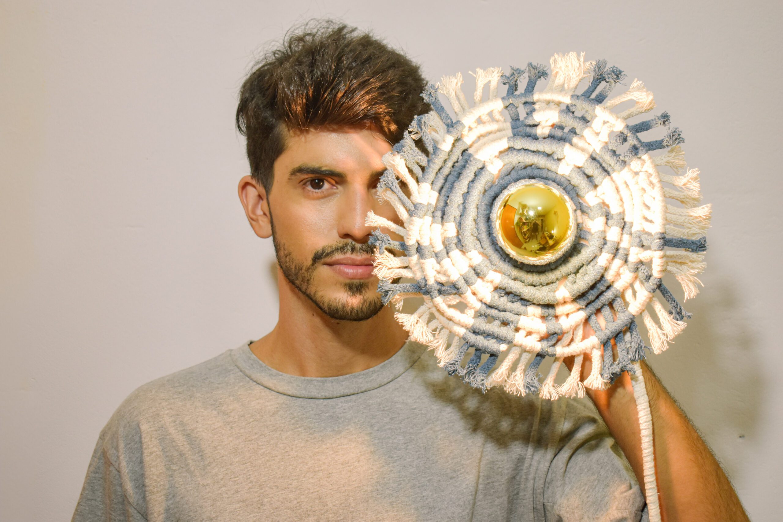 Práticas Téxteis: Vila das Artes inicia programação de junho da Escola de Artes Visuais com curso de macramê