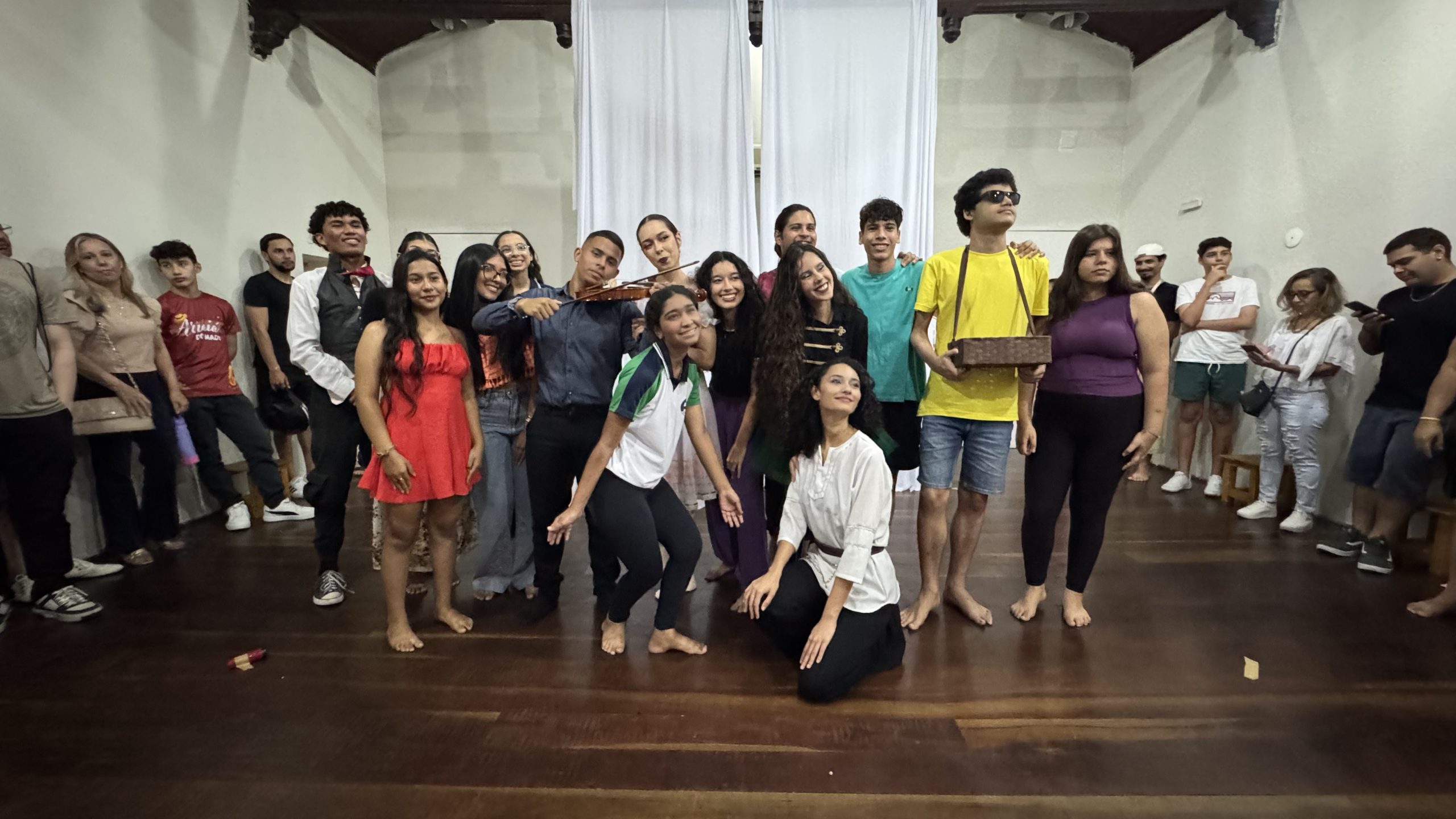 Vila das Artes realiza Mostra de Cenas Curtas com experimentos teatrais de estudantes