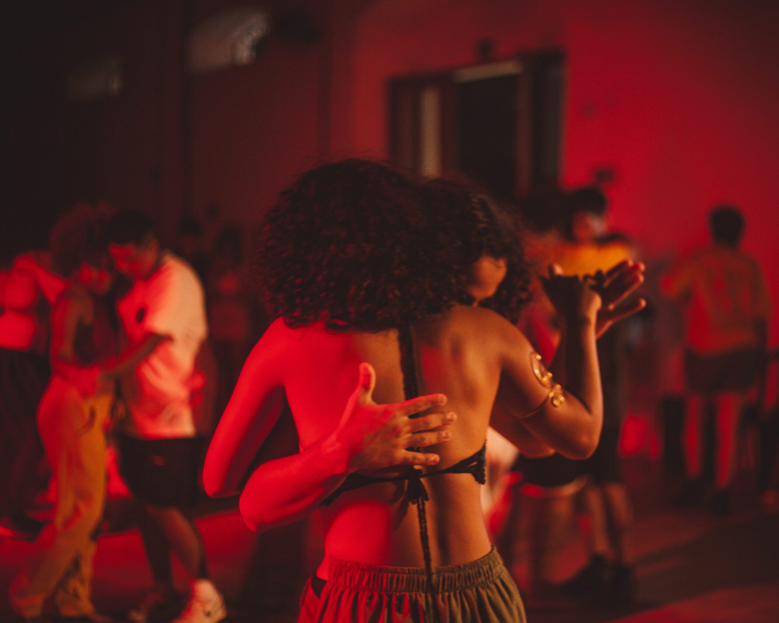 Vila das Artes abre inscrições para oficina de dança contemporânea com foco em poéticas periféricas e afrodiaspóricas