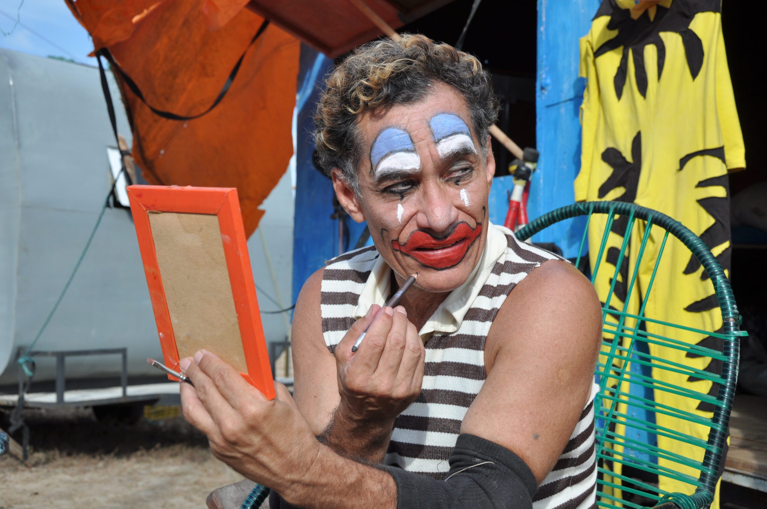 Com cineclube e residência dramatúrgica, agenda da Vila das Artes reúne diferentes atividades gratuitas