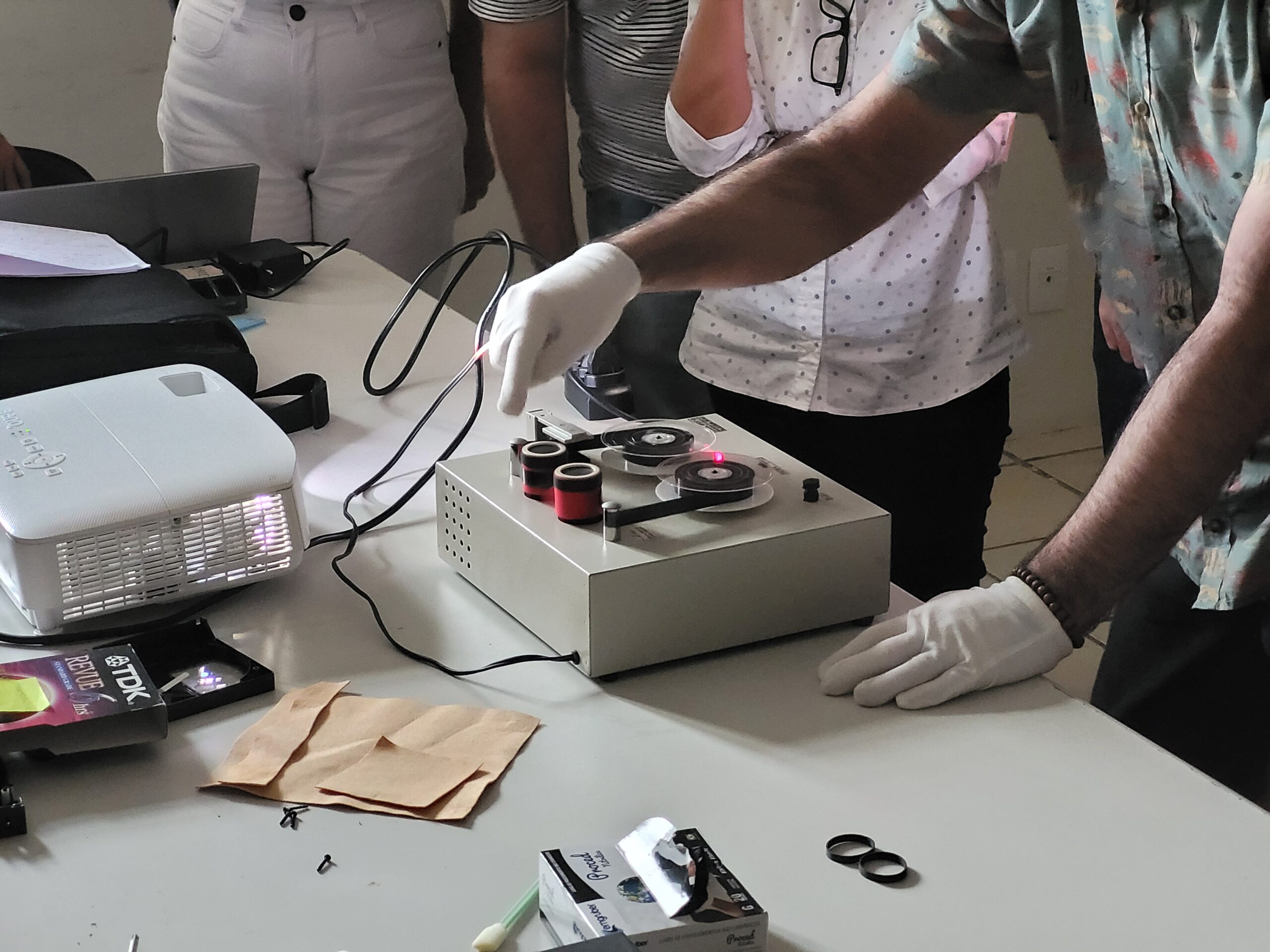 Vila das Artes divulga resultado parcial da 2ª etapa do Curso de Preservação Audiovisual