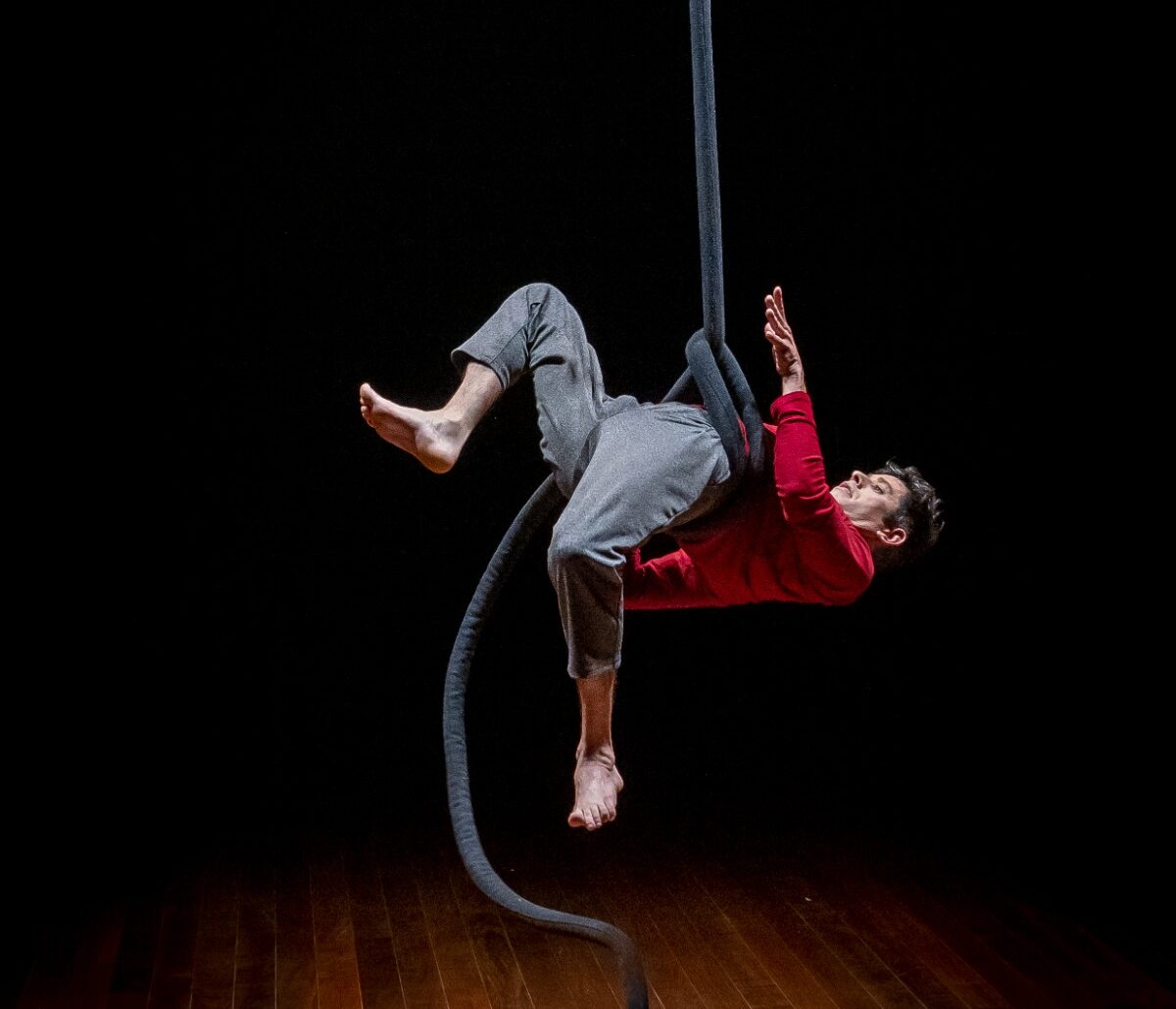 Vila das Artes abre inscrições para cursos de Circo e oficina de Teatro