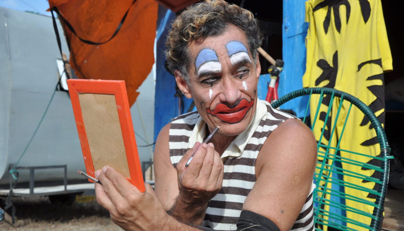 Com cineclube e residência dramatúrgica, agenda da Vila das Artes reúne diferentes atividades gratuitas