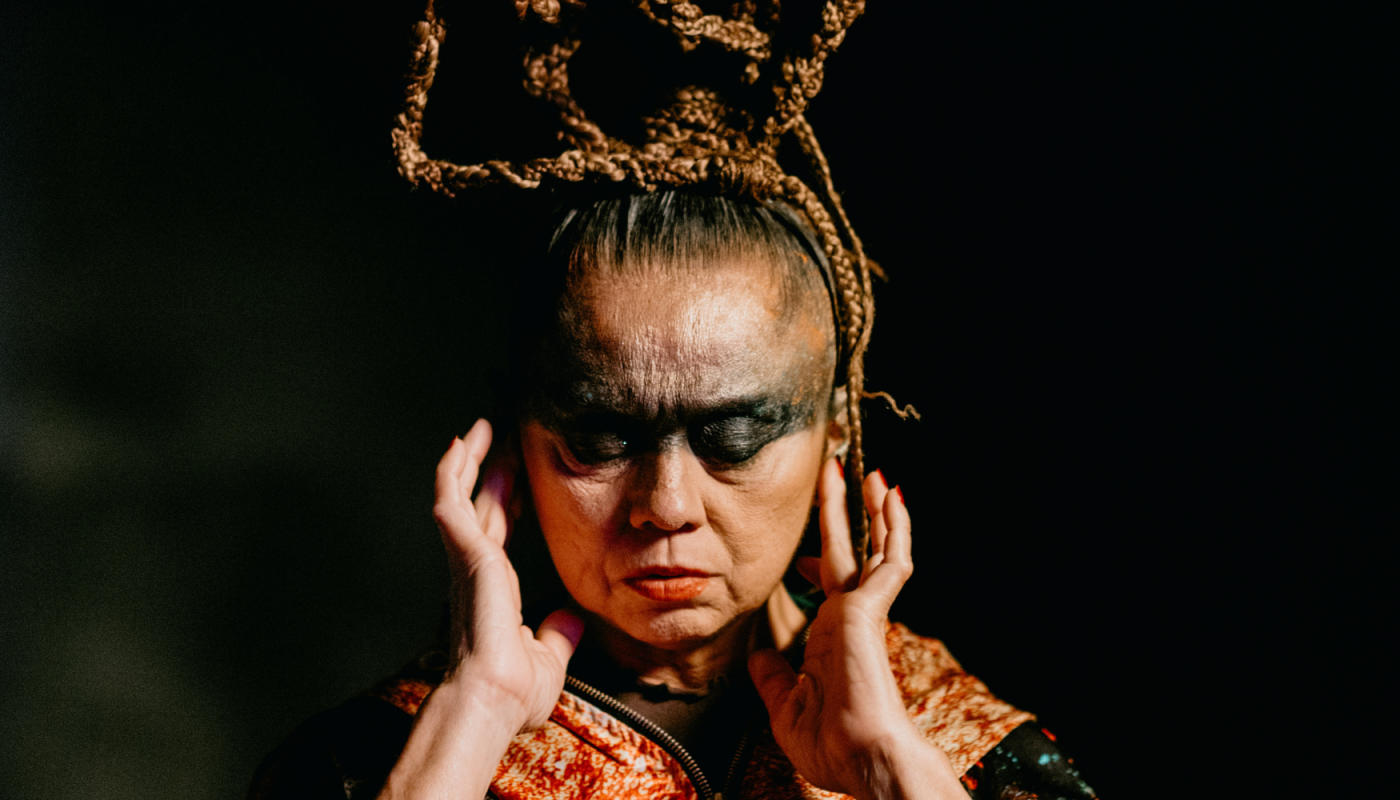 Escola Pública de Teatro da Vila das Artes realiza oficina com experiência imersiva e criativa com a voz