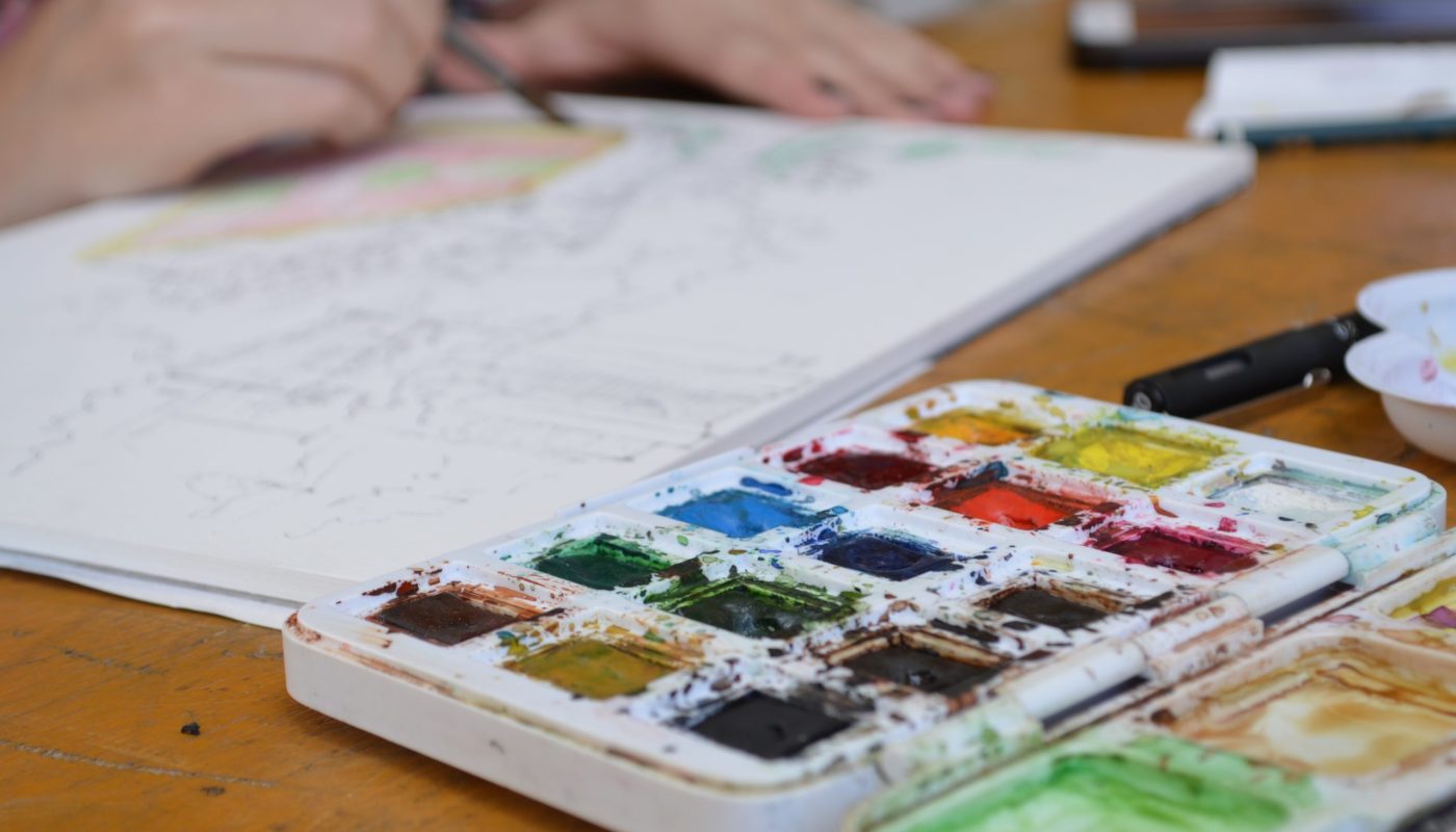Práticas de Ateliê: Vila das Artes lança programa formativo para curso de desenho a carvão e grafite