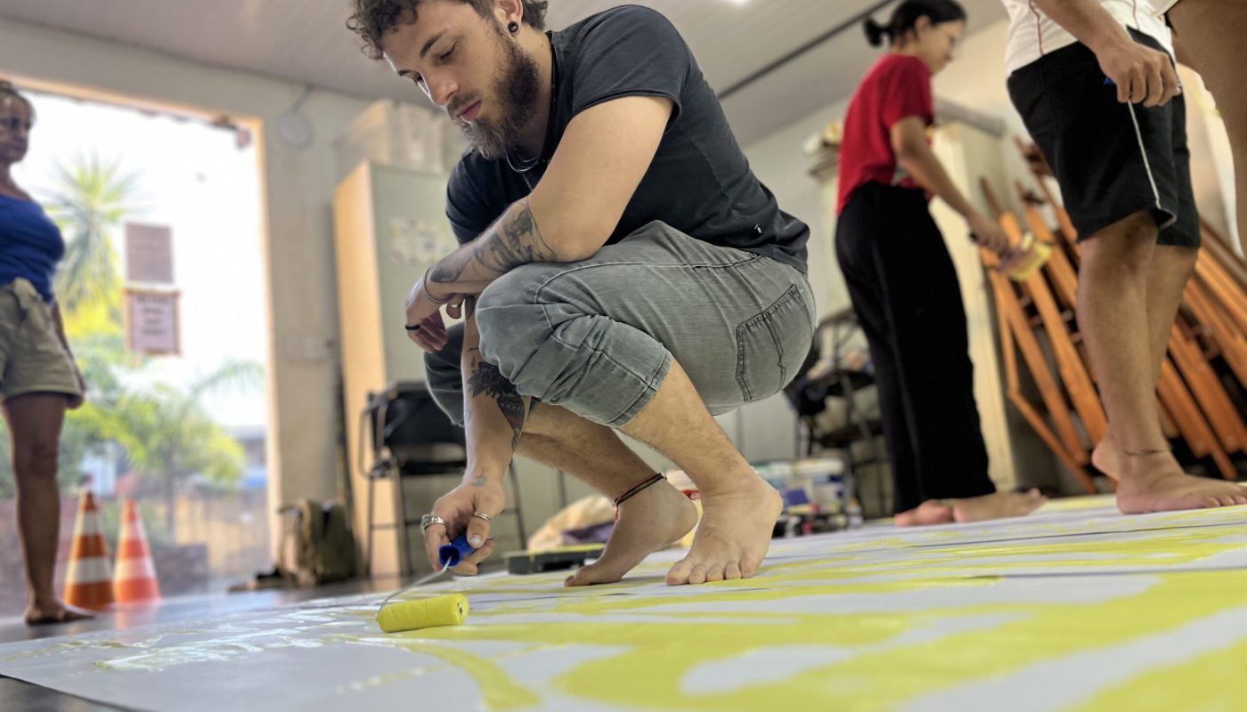 Vila das Artes inicia outubro com formações abertas em artes visuais, circo e dança