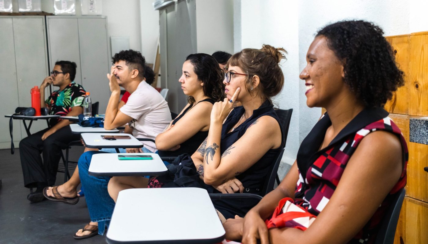 Vila das Artes divulga programação semanal com oficinas, cursos e inscrições abertas em diversas linguagens artísticas