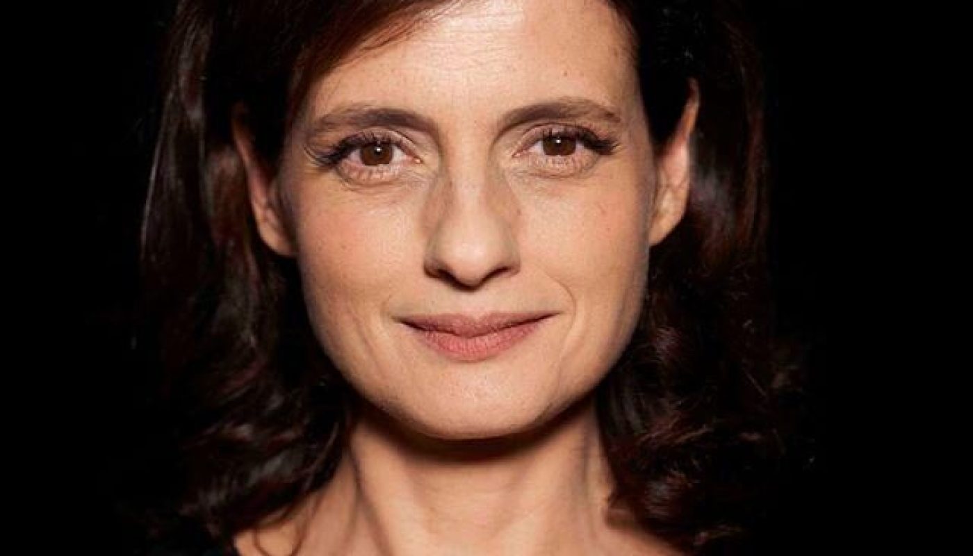 Vila das Artes recebe Denise Fraga para debater sobre o processo criativo do espetáculo “Eu de Você”