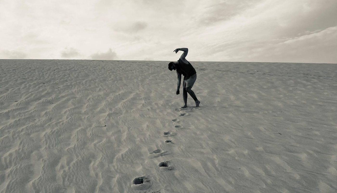 Escola de Artes Visuais da Vila das Artes abre 10 vagas para a oficina ‘Poesia Corpoética’